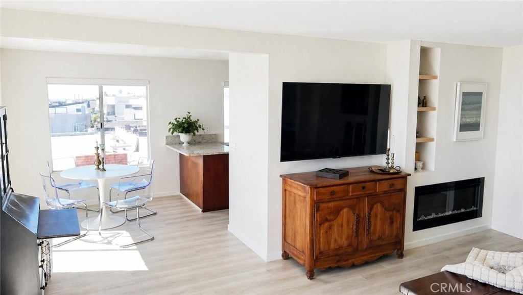 2124 Hermosa Avenue - Photo 8