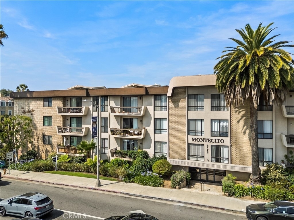 2175 S Beverly Glen - Photo 32