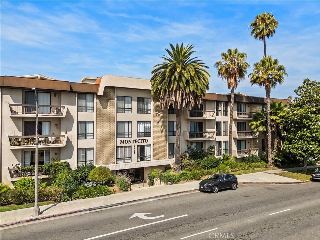 2175 S Beverly Glen - Photo 34