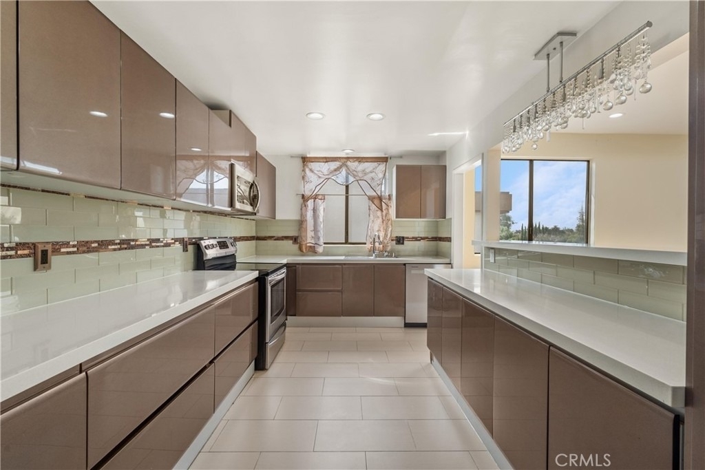 2175 S Beverly Glen - Photo 17