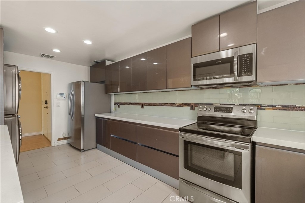 2175 S Beverly Glen - Photo 18