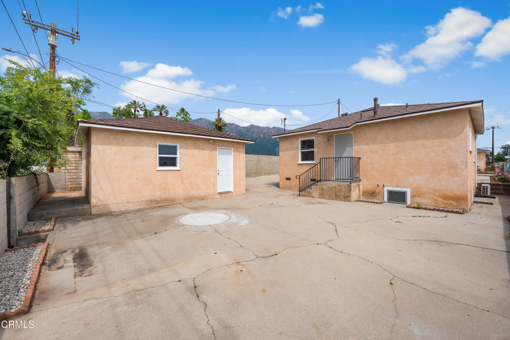 3103 N Olive Avenue - Photo 16