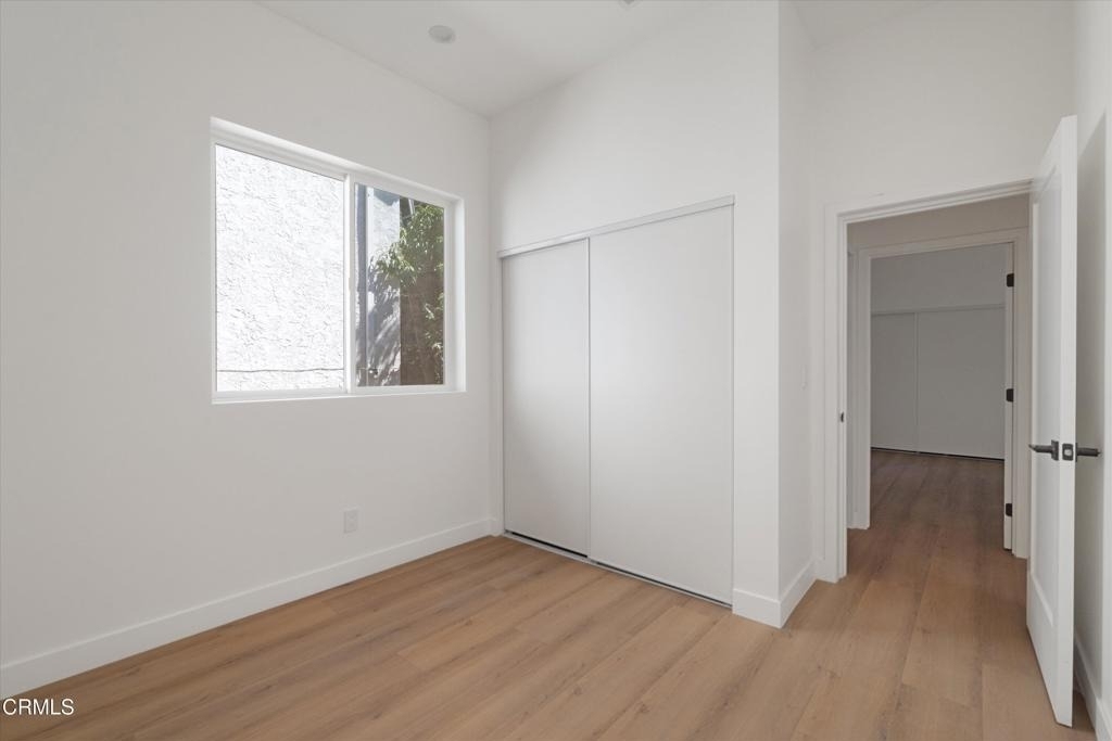 10558 Encino Avenue - Photo 8