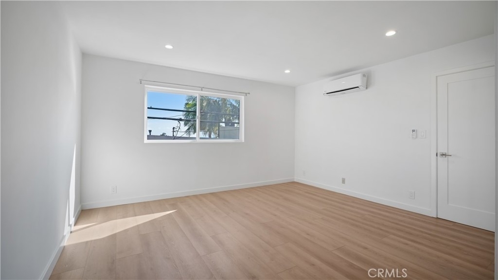 1105 N Coast Hwy - Photo 18