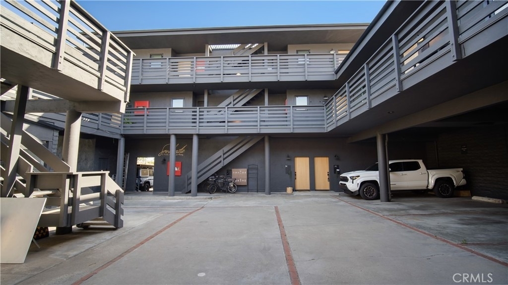 1105 N Coast Hwy - Photo 30