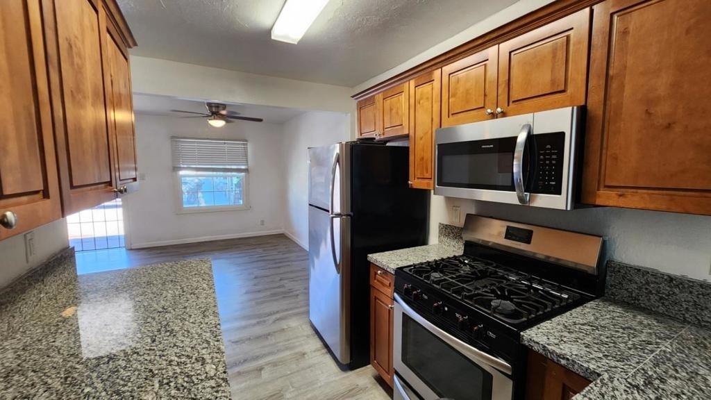 728 W 1st Avenue - Photo 3