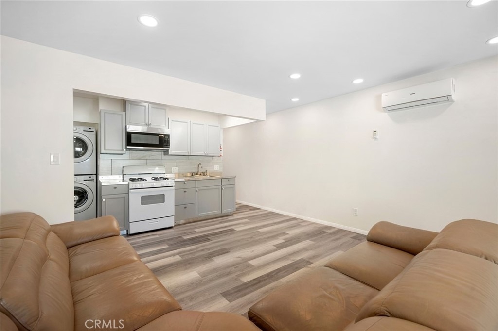 614 N 4th Street - Photo 5