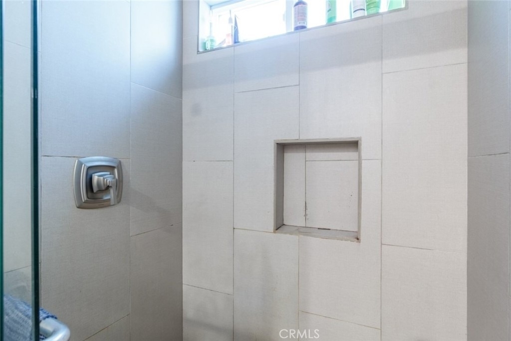 1443 E Broadway - Photo 19