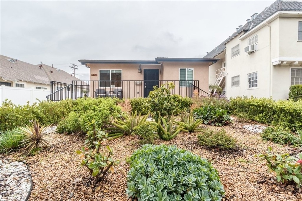 1443 E Broadway - Photo 0