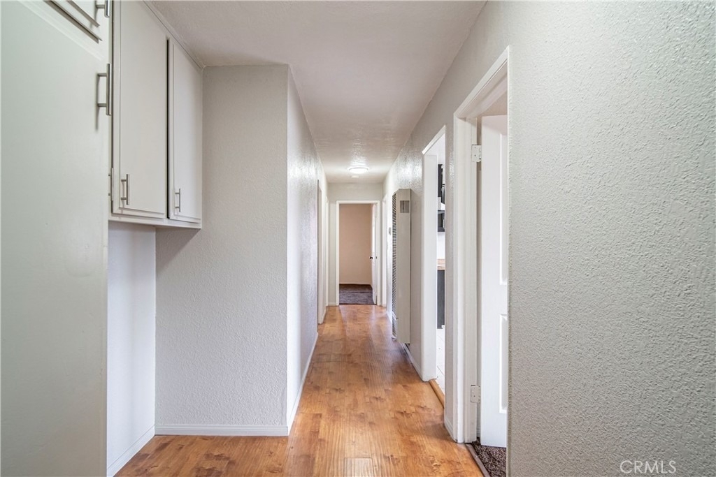 1308 E Oaks Street - Photo 2
