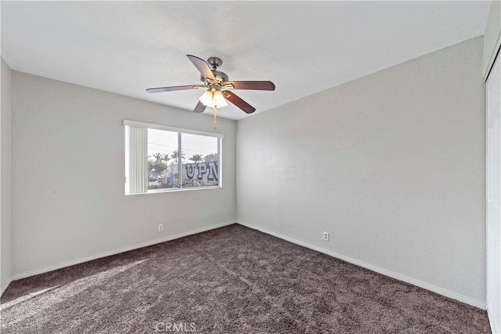 1308 E Oaks Street - Photo 6