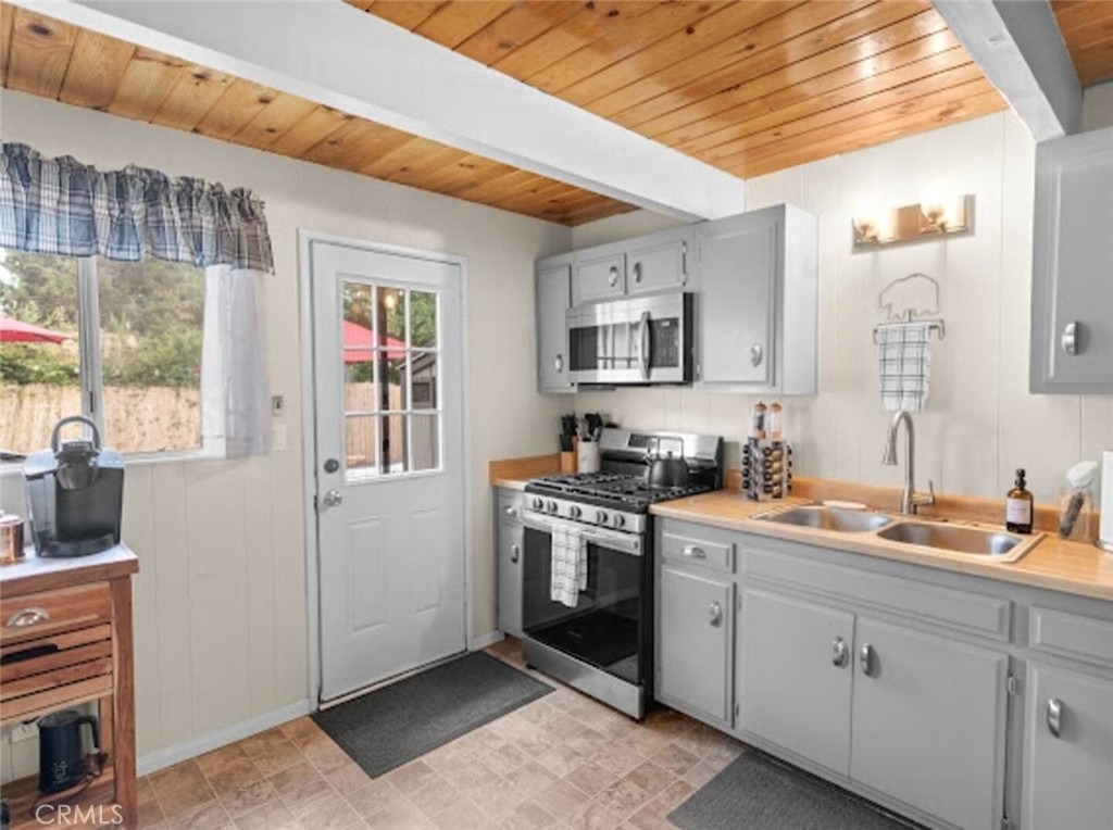 1056 Sierra - Photo 17
