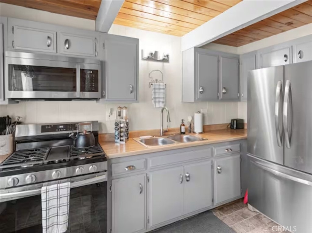 1056 Sierra - Photo 16