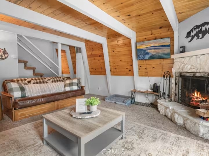 1056 Sierra - Photo 2
