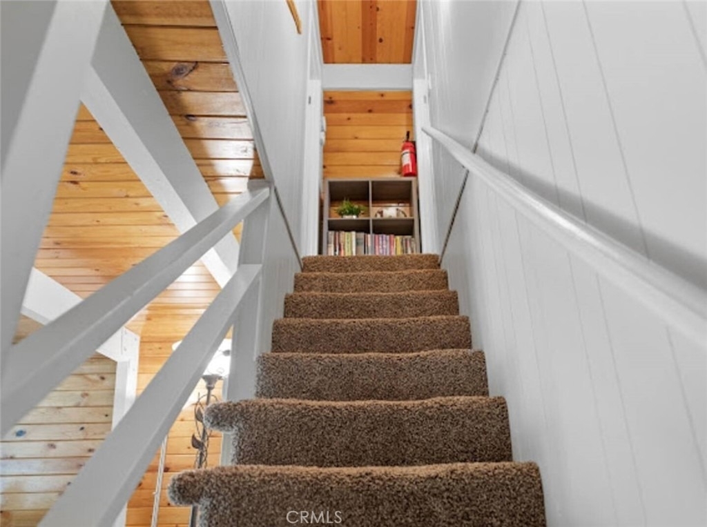 1056 Sierra - Photo 6