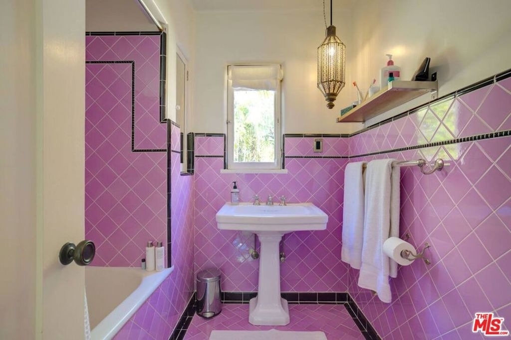 4778 Cromwell Avenue - Photo 19