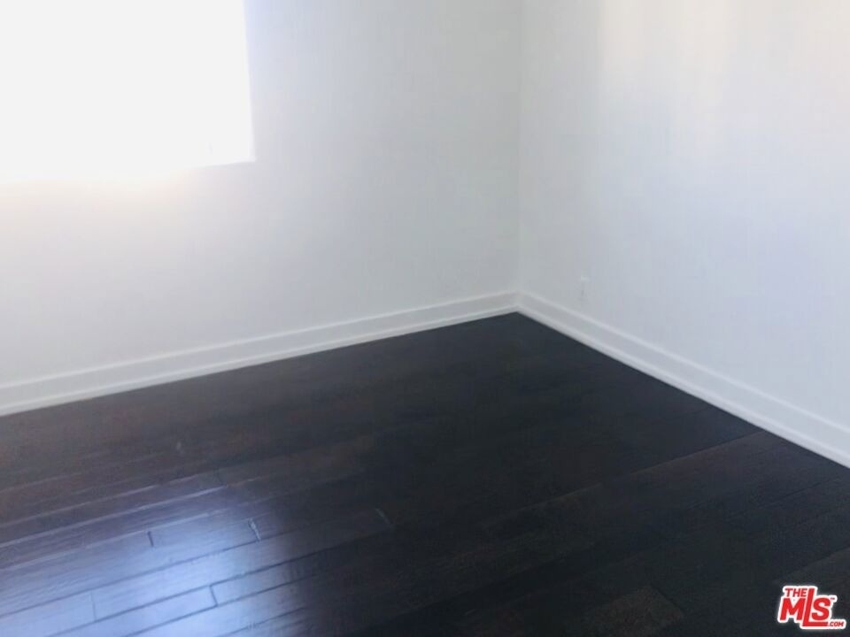 304 S Elm Drive - Photo 24