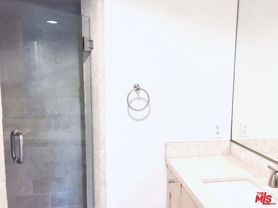 304 S Elm Drive - Photo 27