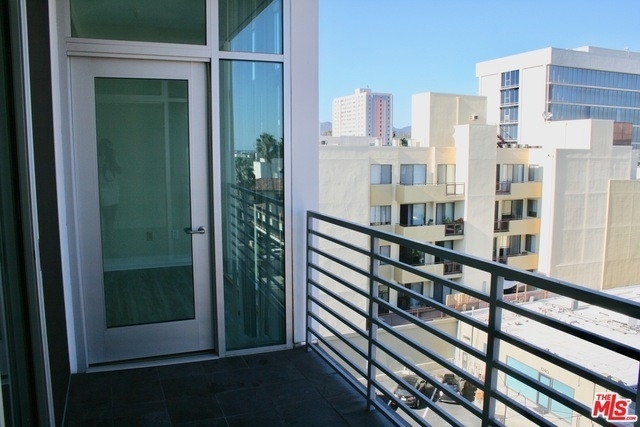 1241 5th Street - Photo 1