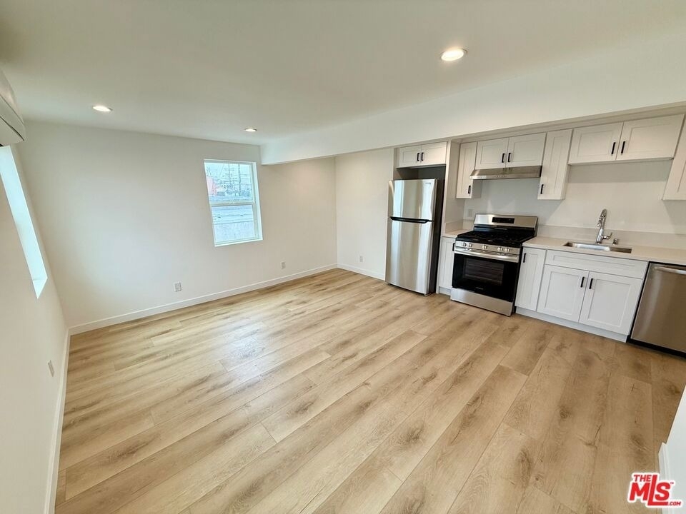 1021 Venice Boulevard - Photo 4