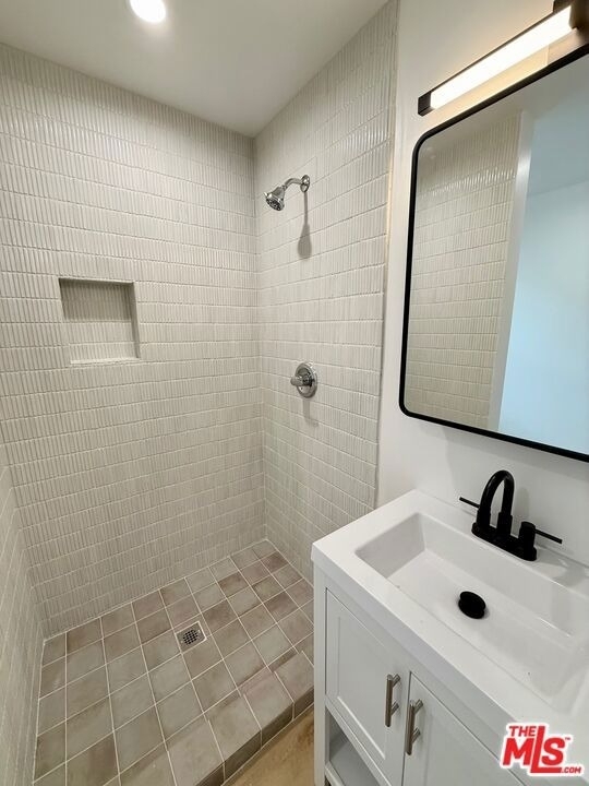 1021 Venice Boulevard - Photo 2