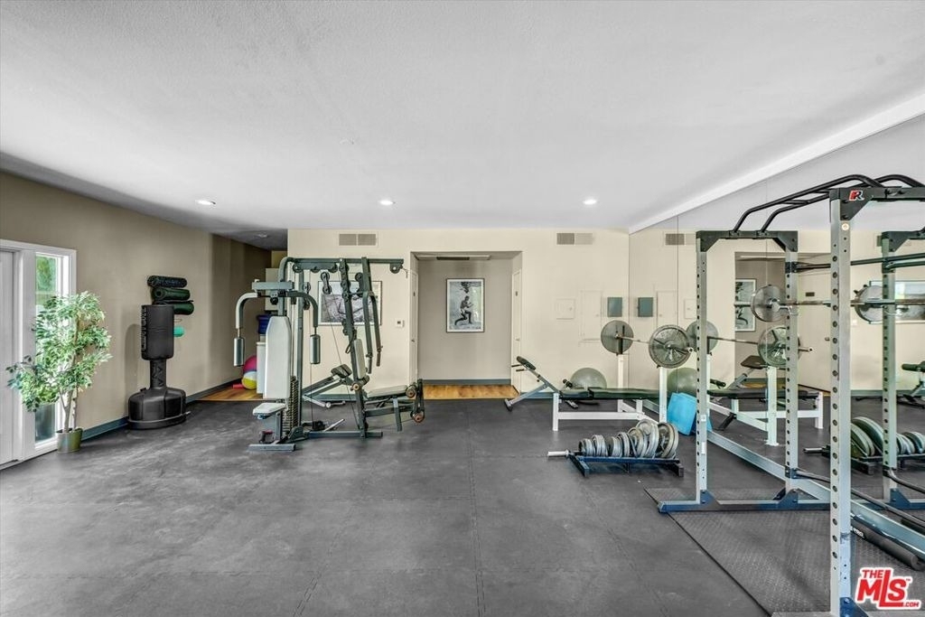 2222 Beachwood Drive - Photo 35