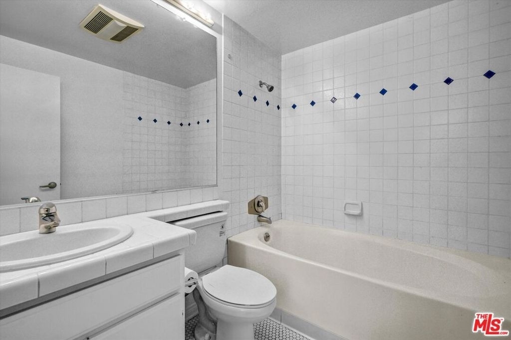 2222 Beachwood Drive - Photo 25