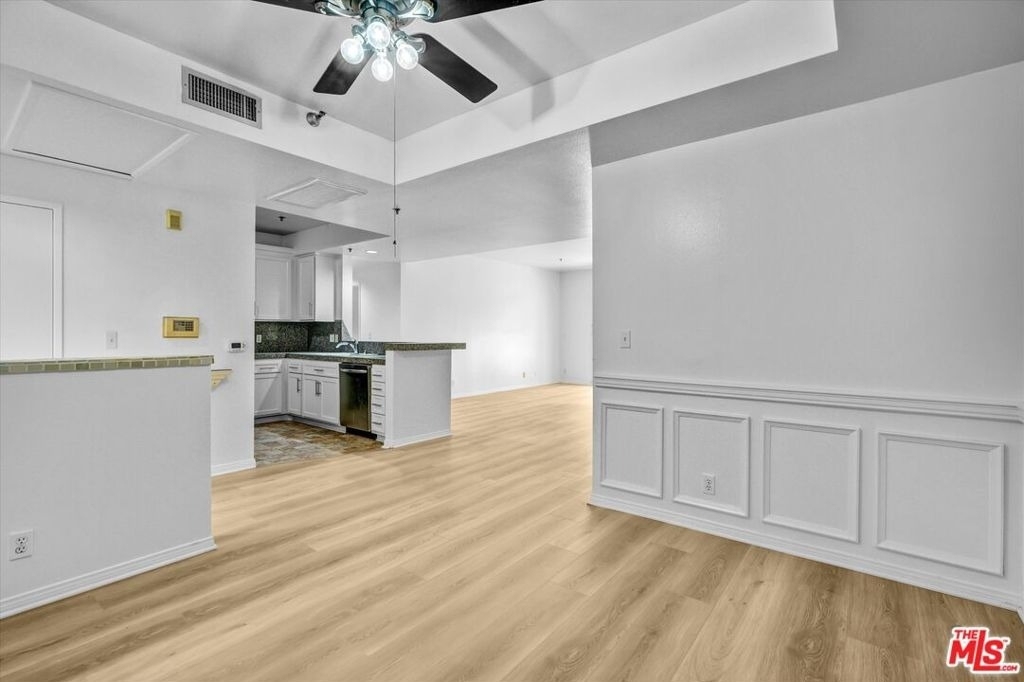 2222 Beachwood Drive - Photo 3