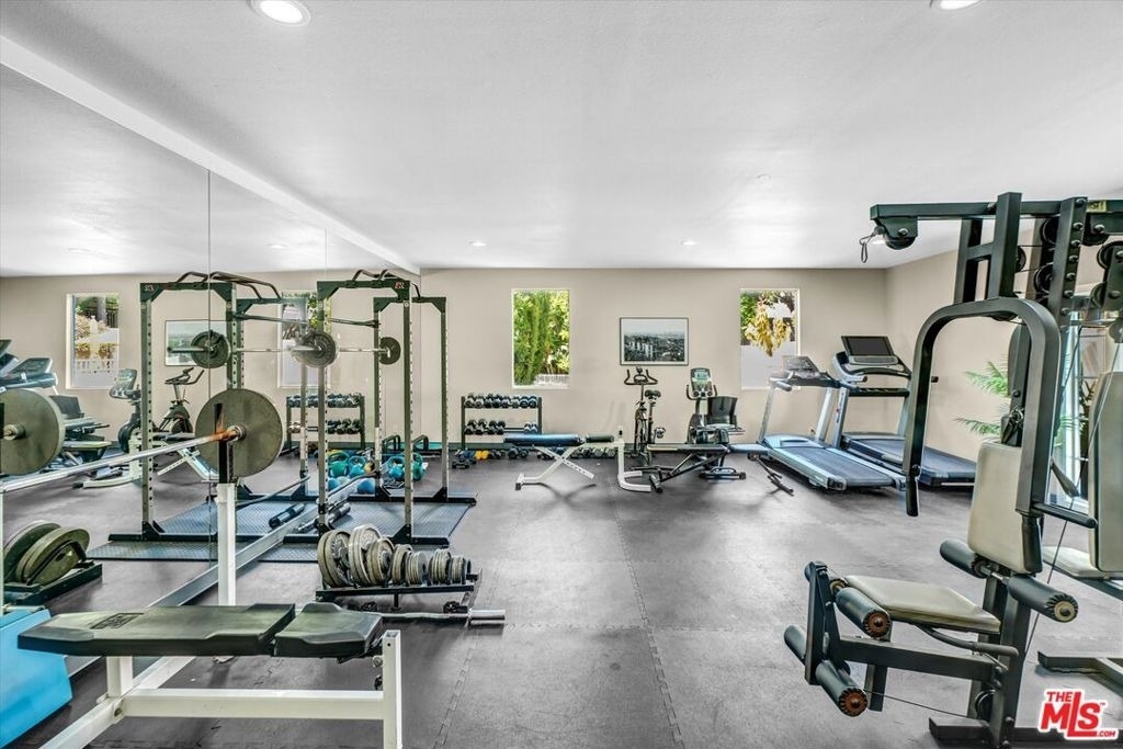 2222 Beachwood Drive - Photo 32