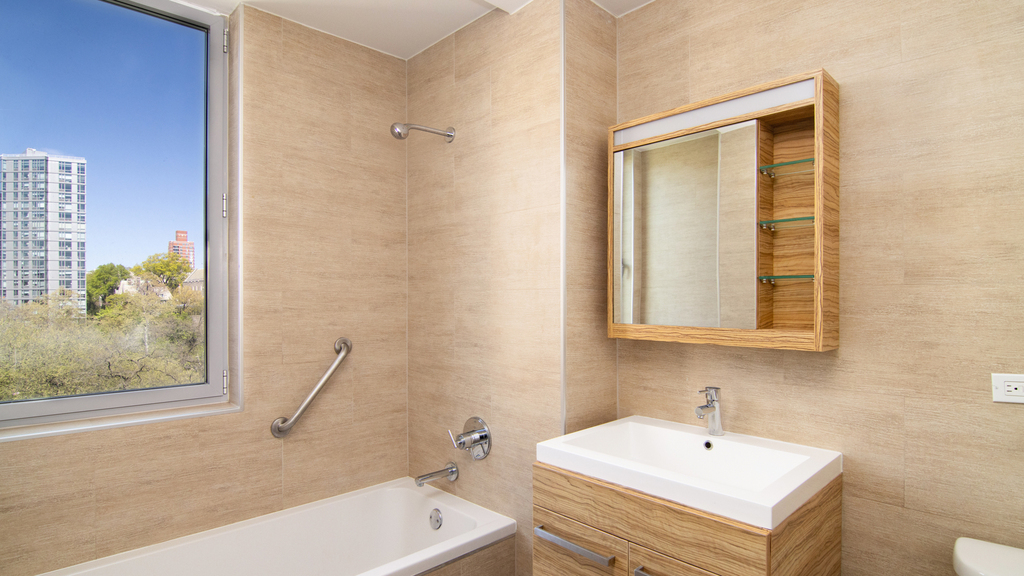 321 W 110th St - Photo 11