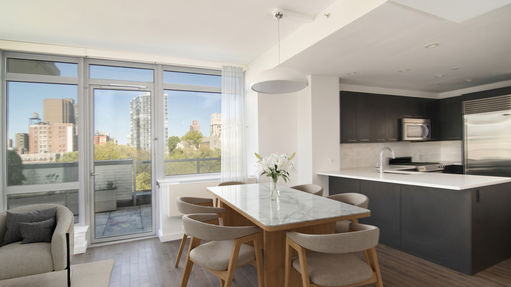 321 W 110th St - Photo 3