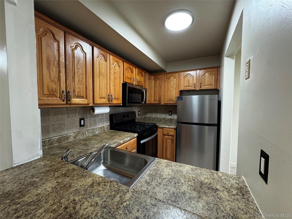 5 Lexington Hill - Photo 5