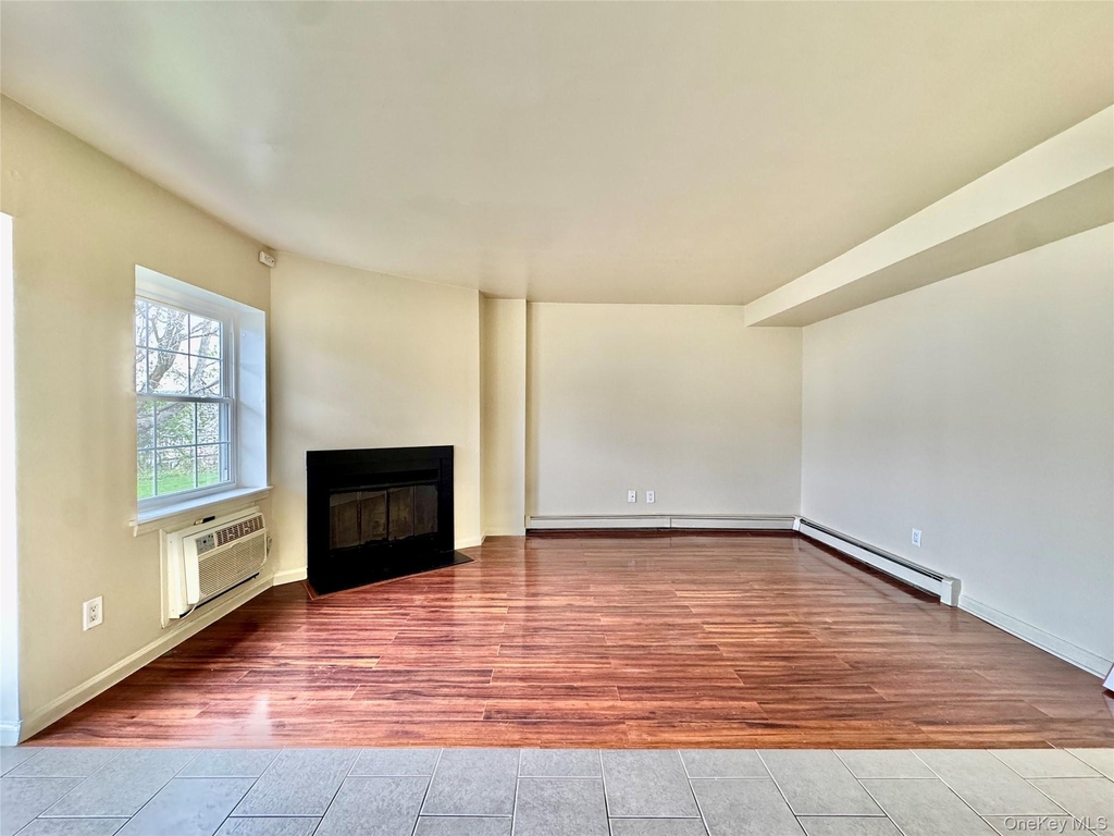 5 Lexington Hill - Photo 0