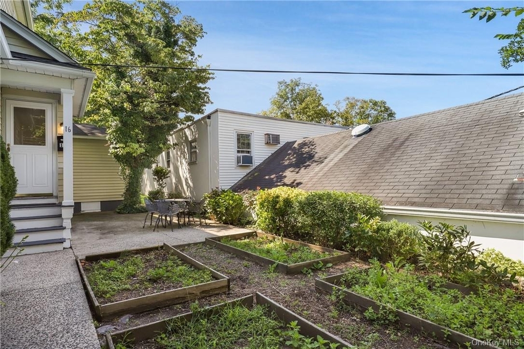 16 Terrace Place - Photo 1