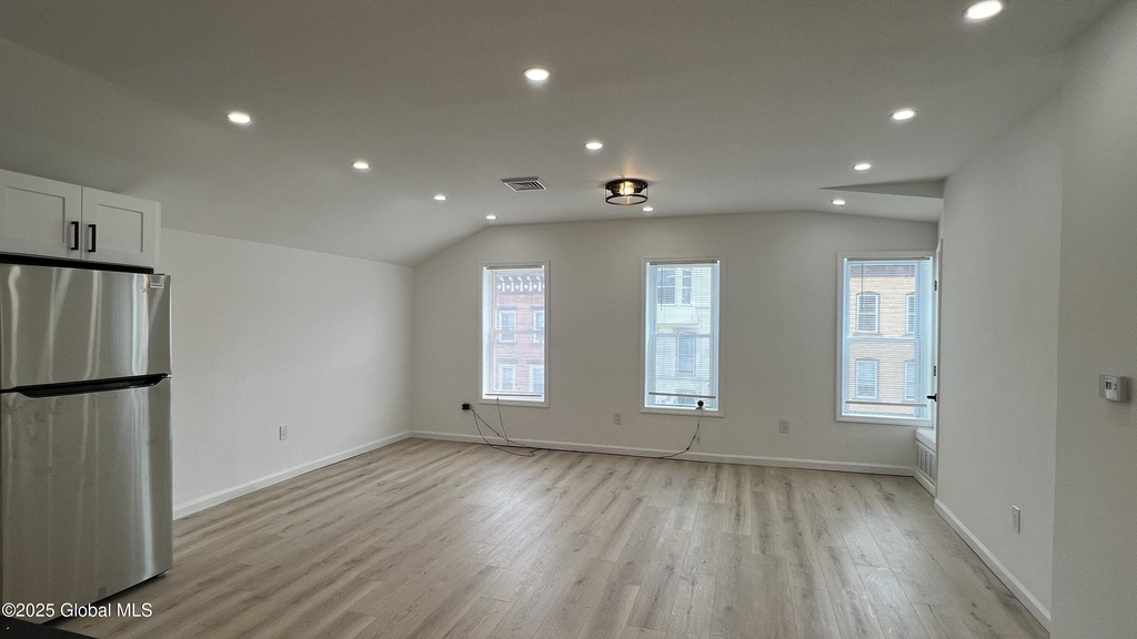 355 4th Street - Photo 5