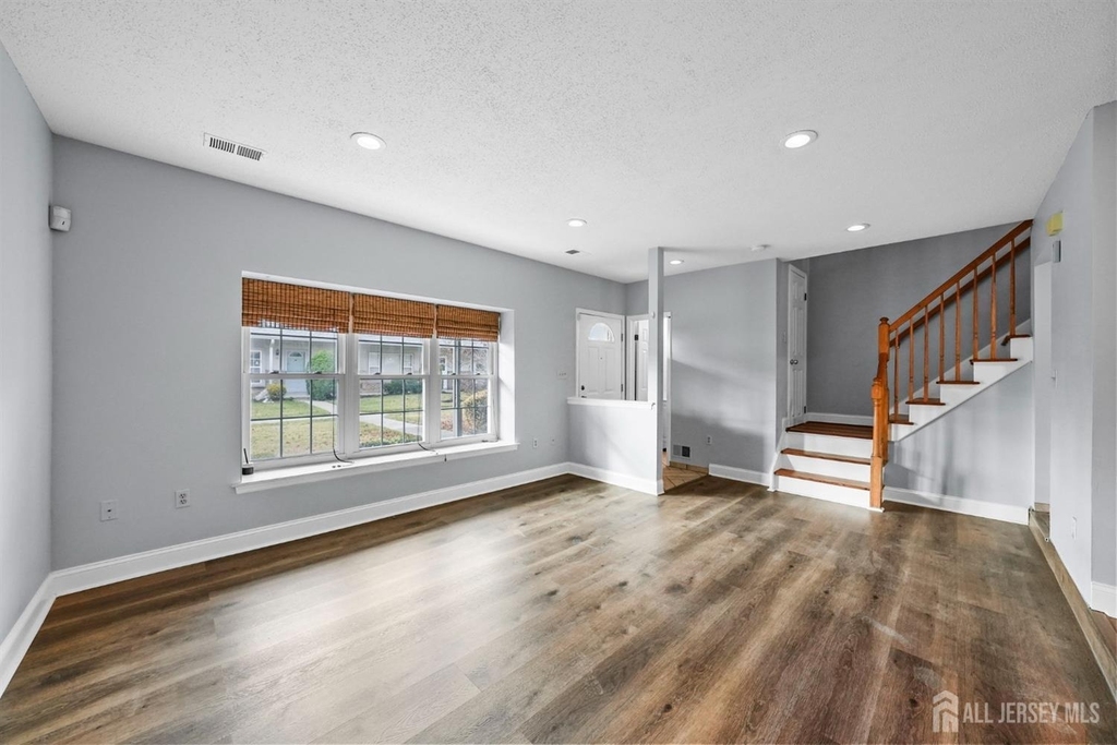 34 Sassafras Court - Photo 3