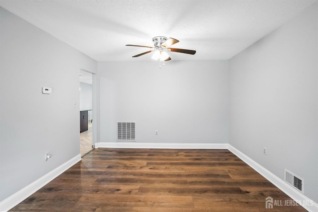 34 Sassafras Court - Photo 5