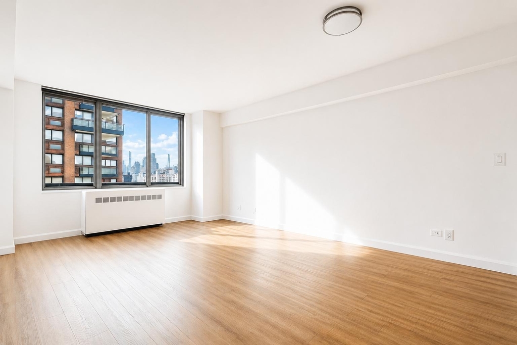 1735 York Avenue - Photo 1