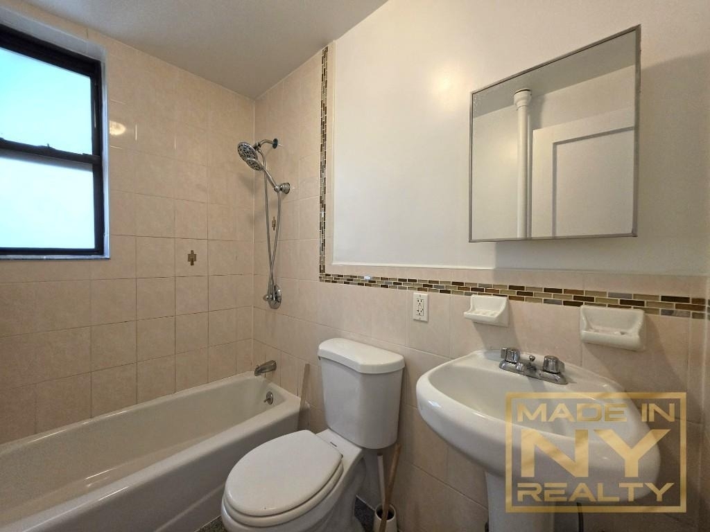 36-20 168th Street - Photo 4