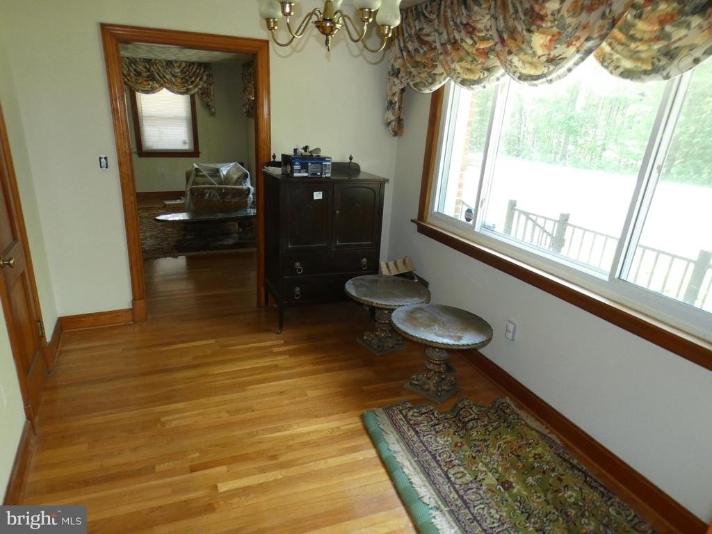 9517 Brock Road - Photo 12