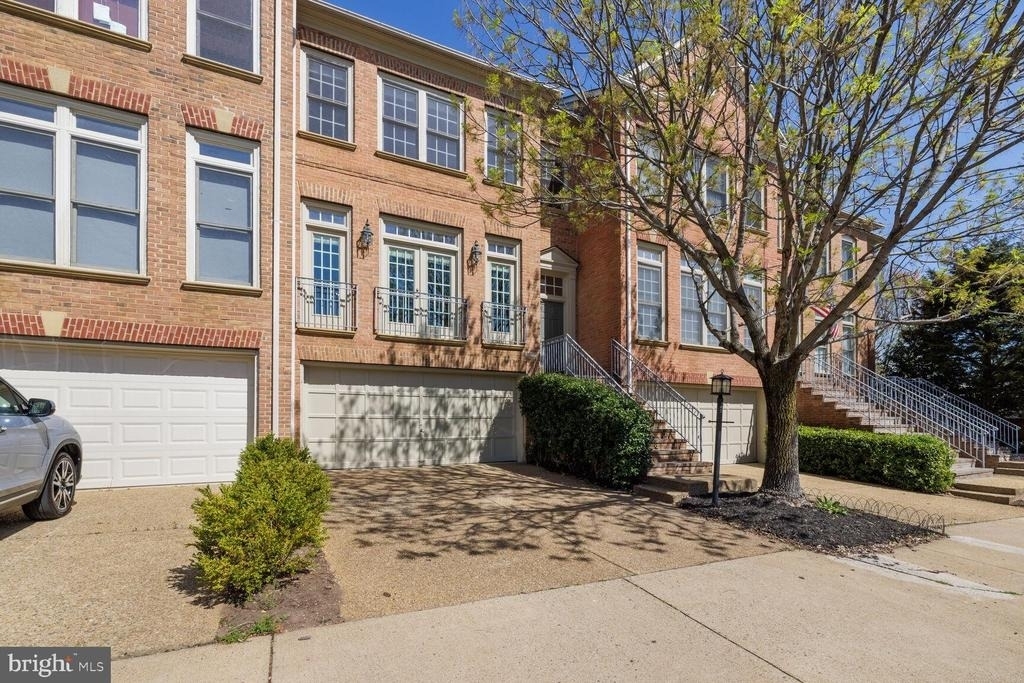 1813 Dawson Street - Photo 1