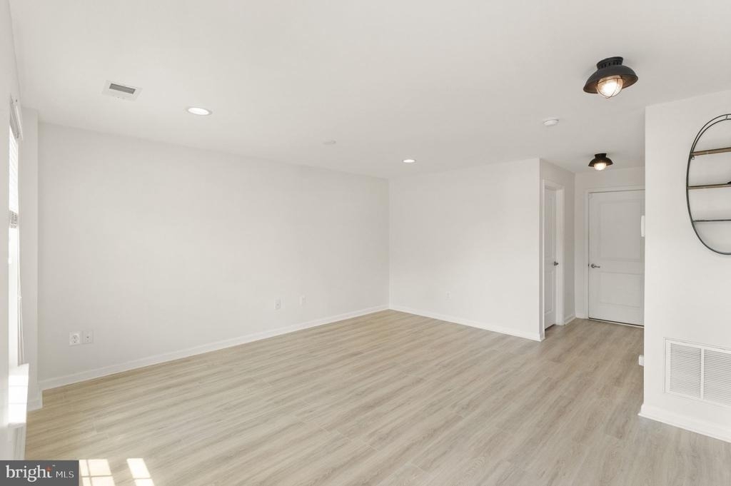 36 Madison Street - Photo 4