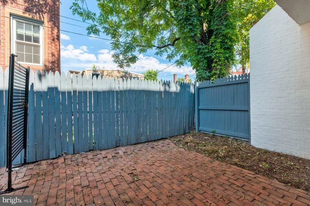 207 S Patrick Street - Photo 8