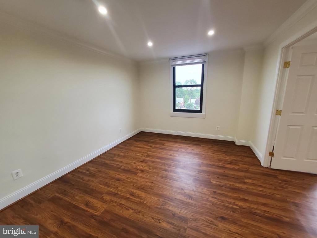 4600 Duke Street - Photo 7