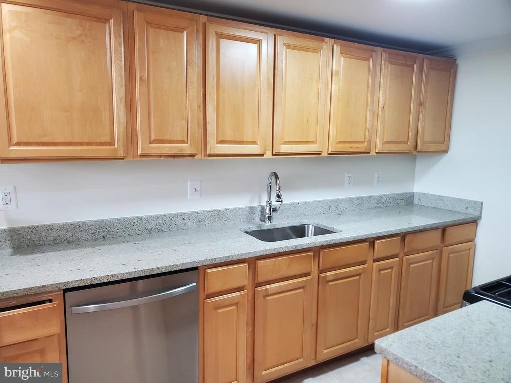 4600 Duke Street - Photo 5