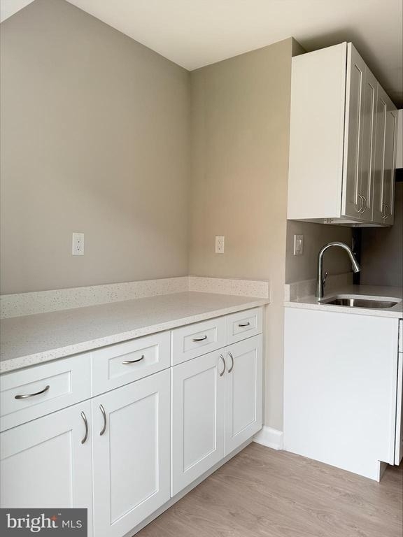 5931 Quantrell Avenue - Photo 8