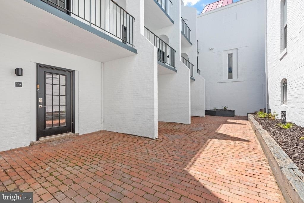 207 S Patrick Street - Photo 1