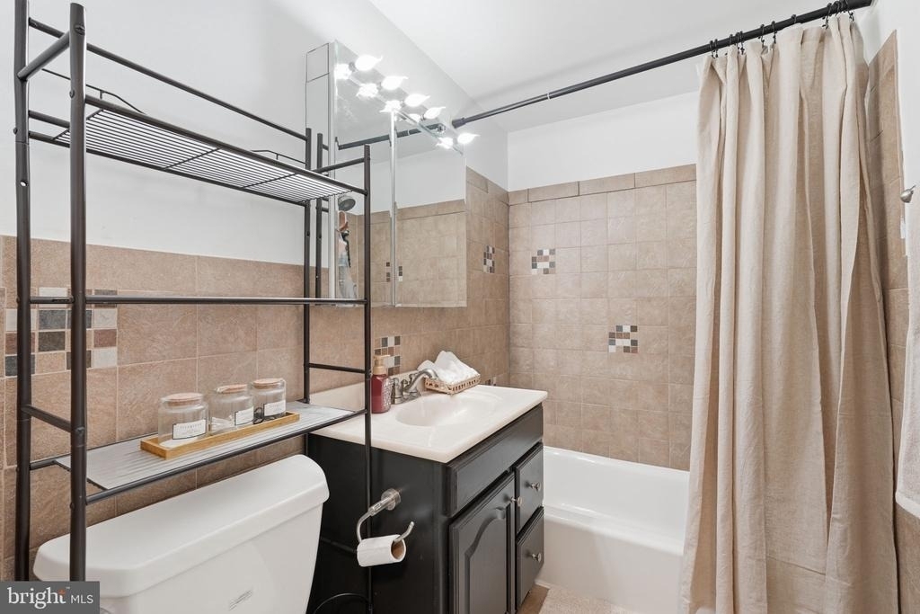 1200 S Arlington Ridge Road - Photo 18