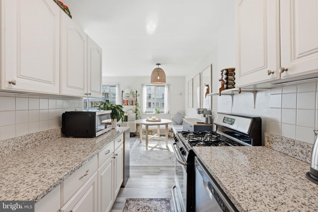1200 S Arlington Ridge Road - Photo 11