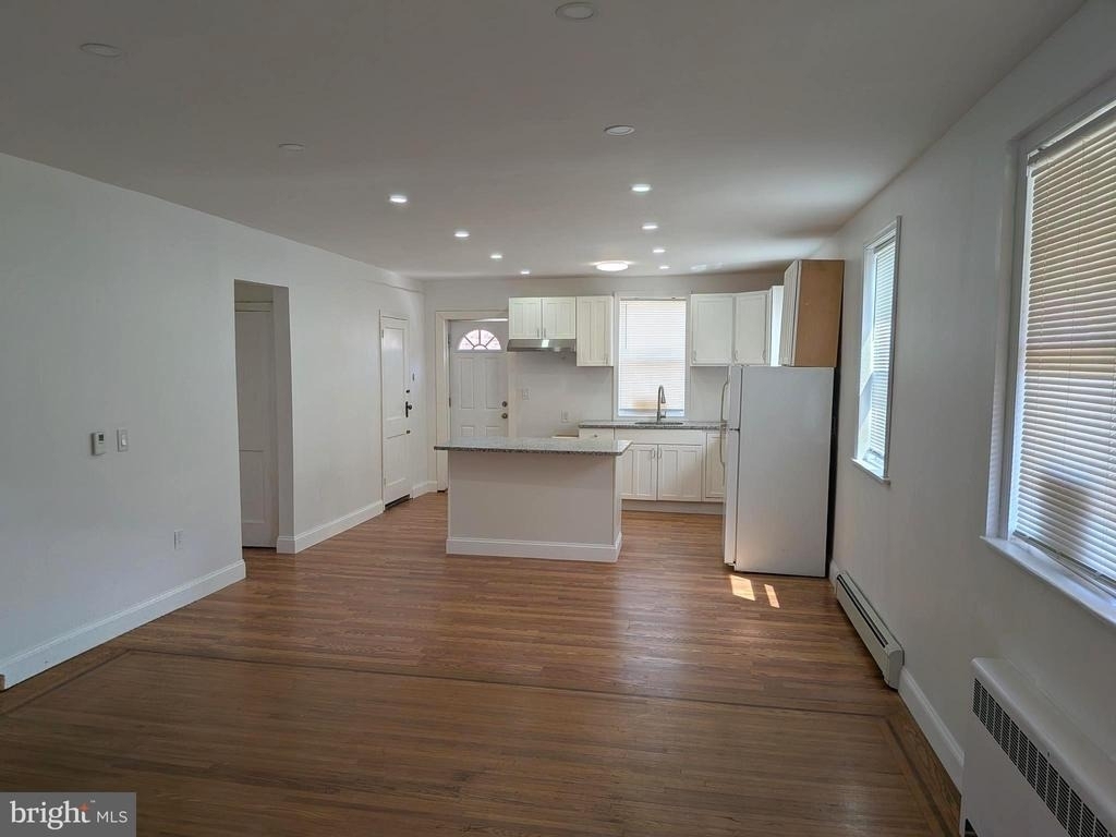 7524 Whitaker Avenue - Photo 5